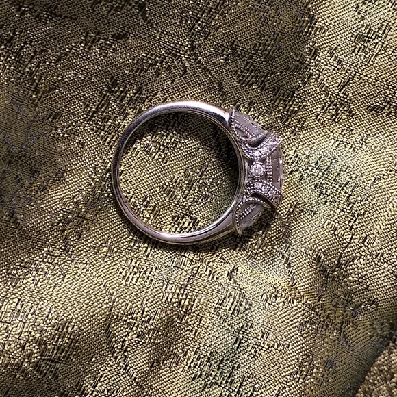 Jeulia three stone SS ring 925 sz. 7 - Picture 4 of 5